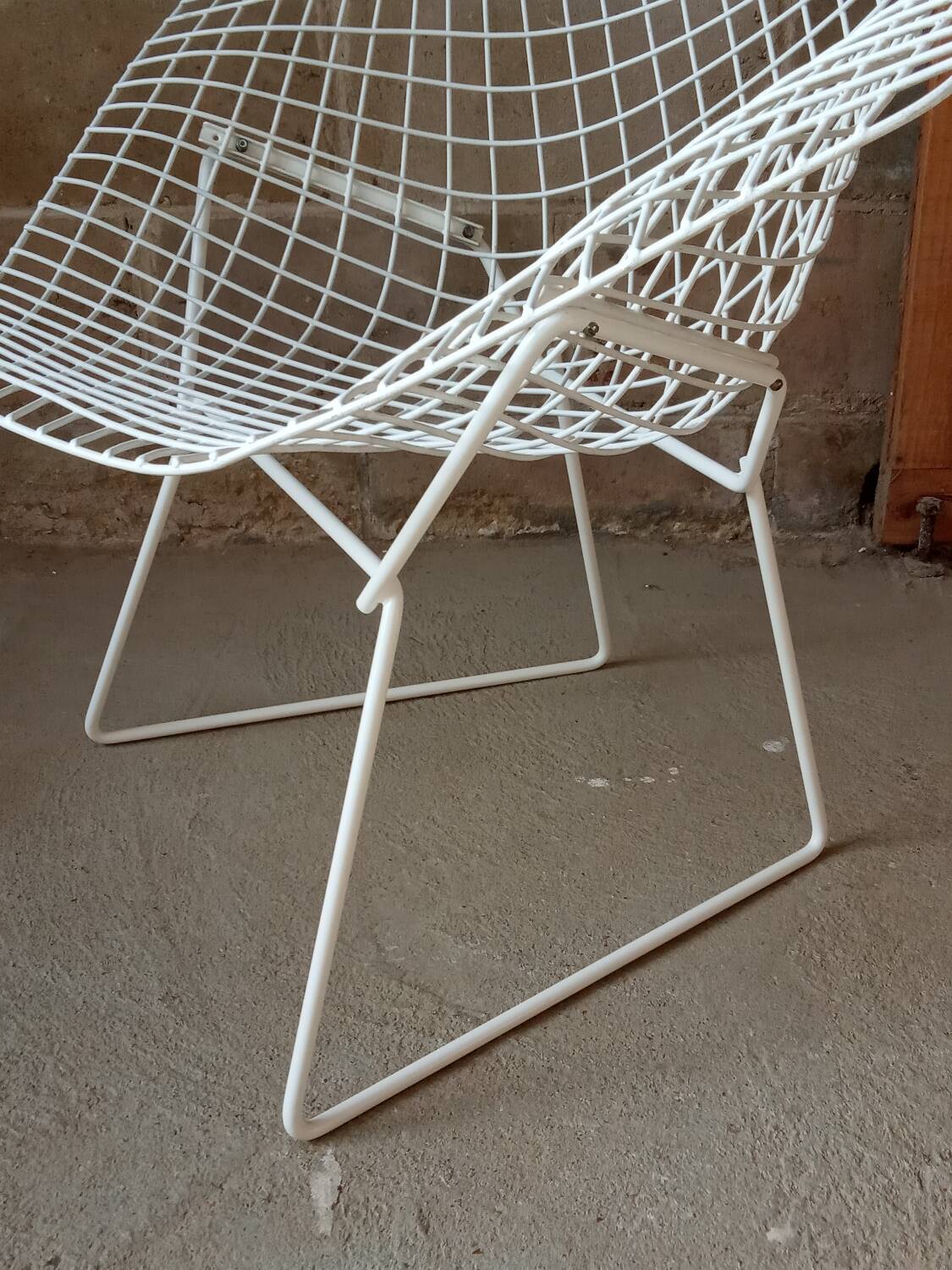 Diamond armchair by Harry Bertoia