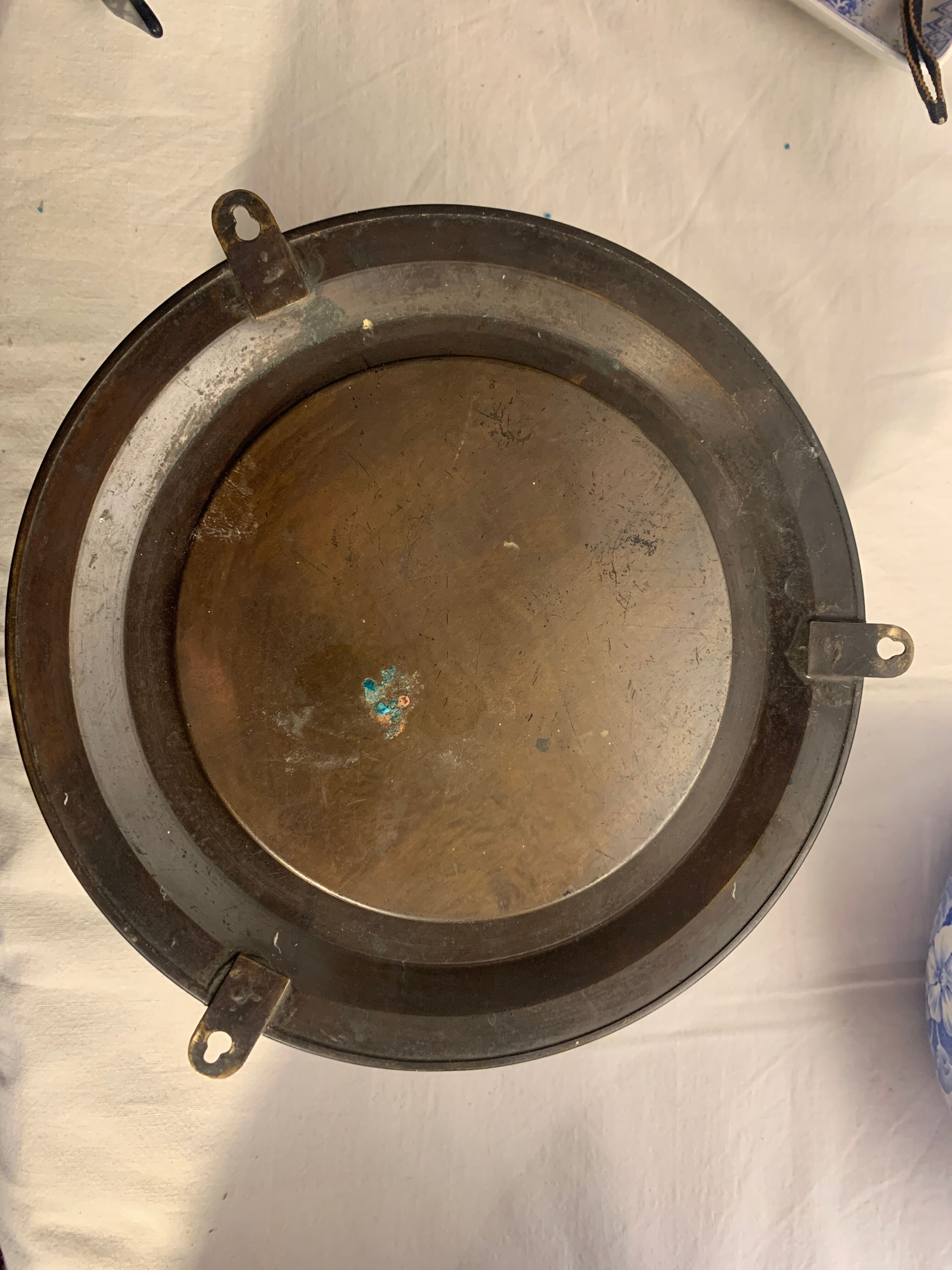 Workshop wall pendulum