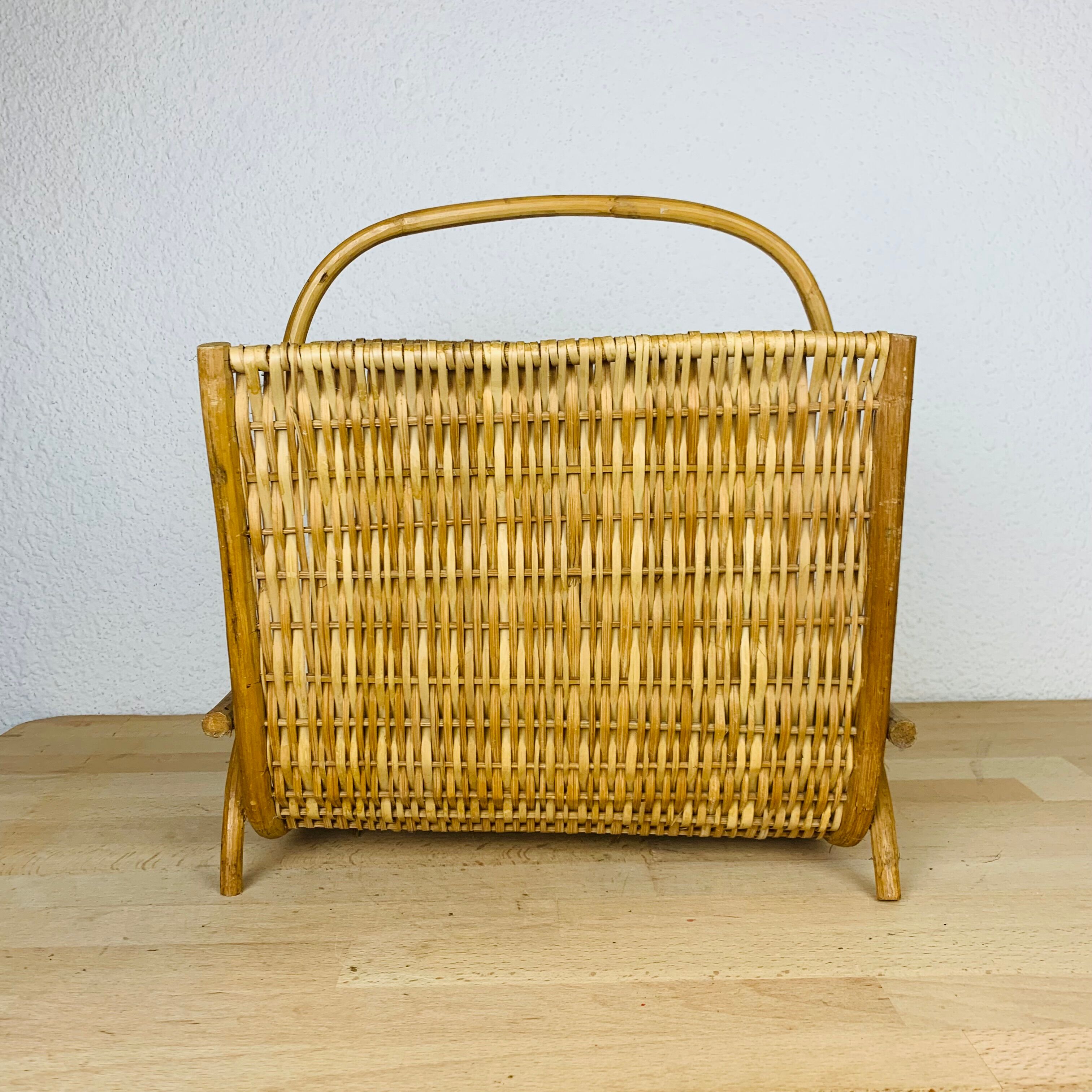 Vintage rattan magazine holder 60s