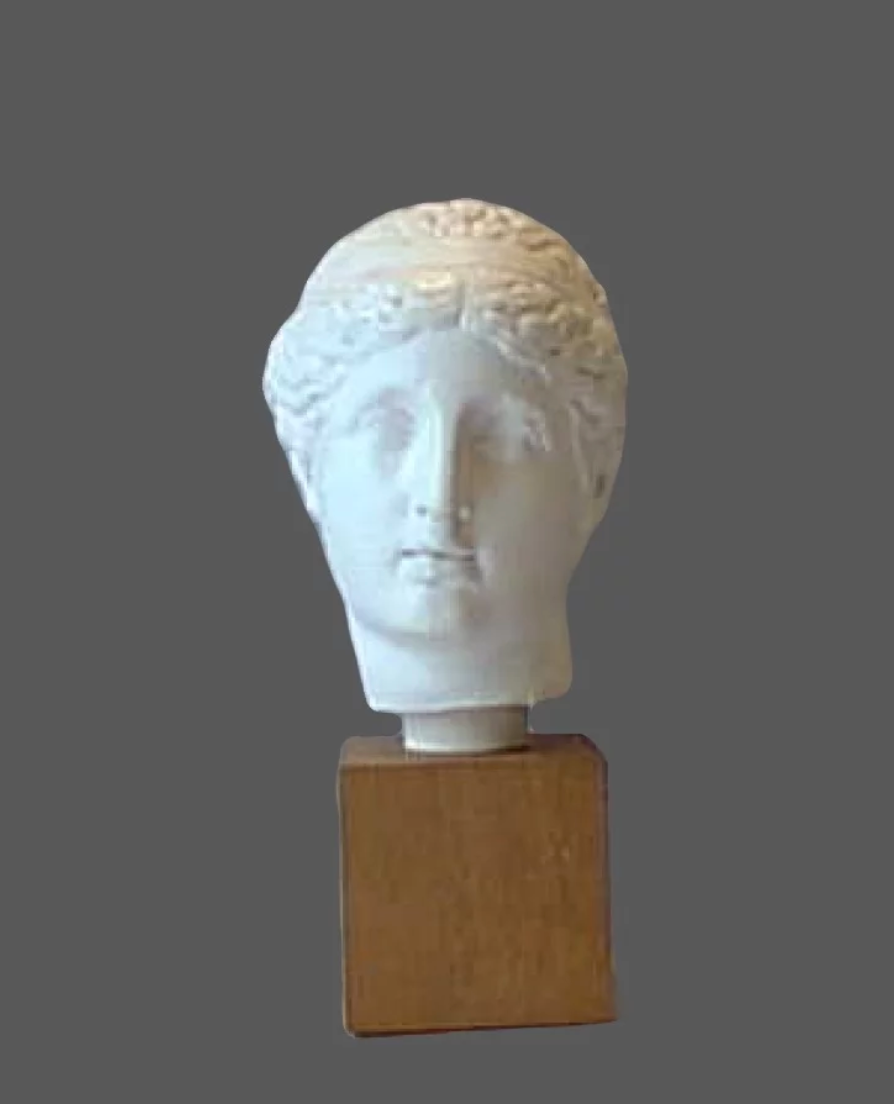 Atalante| Greek girl