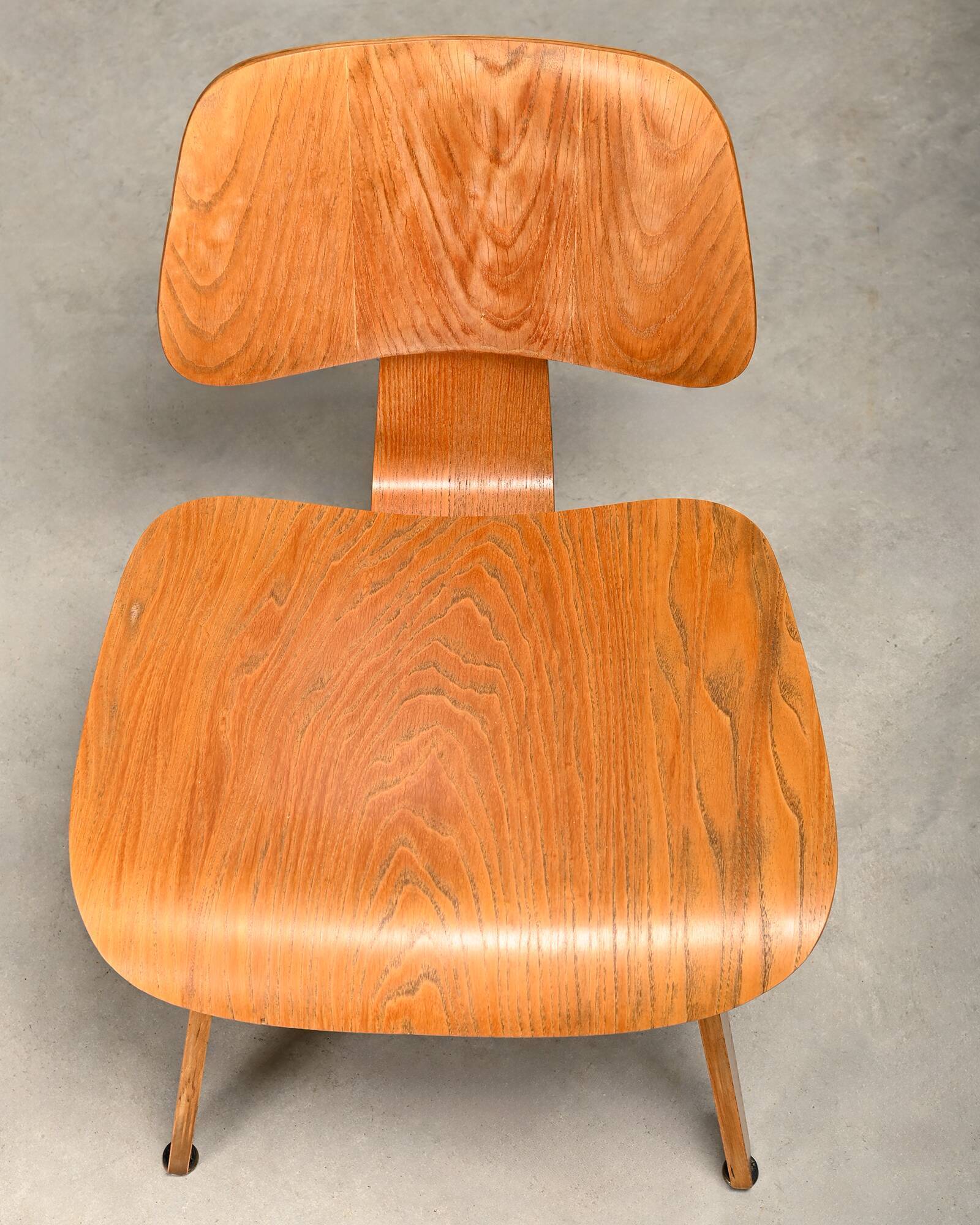 Charles and Ray Eames Early DCW Ash Plywood Dining Chairs for Herman Miller