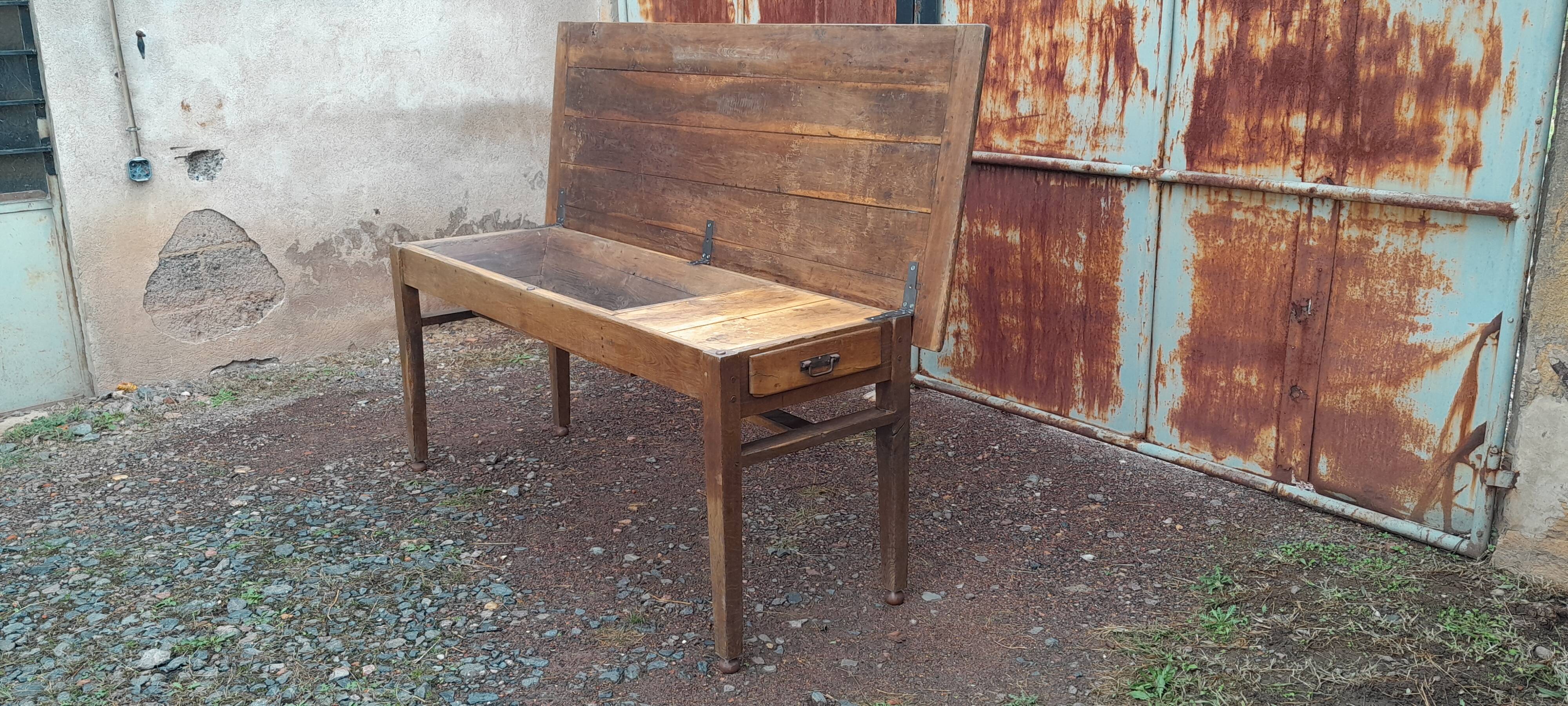 Oak kneading farm table