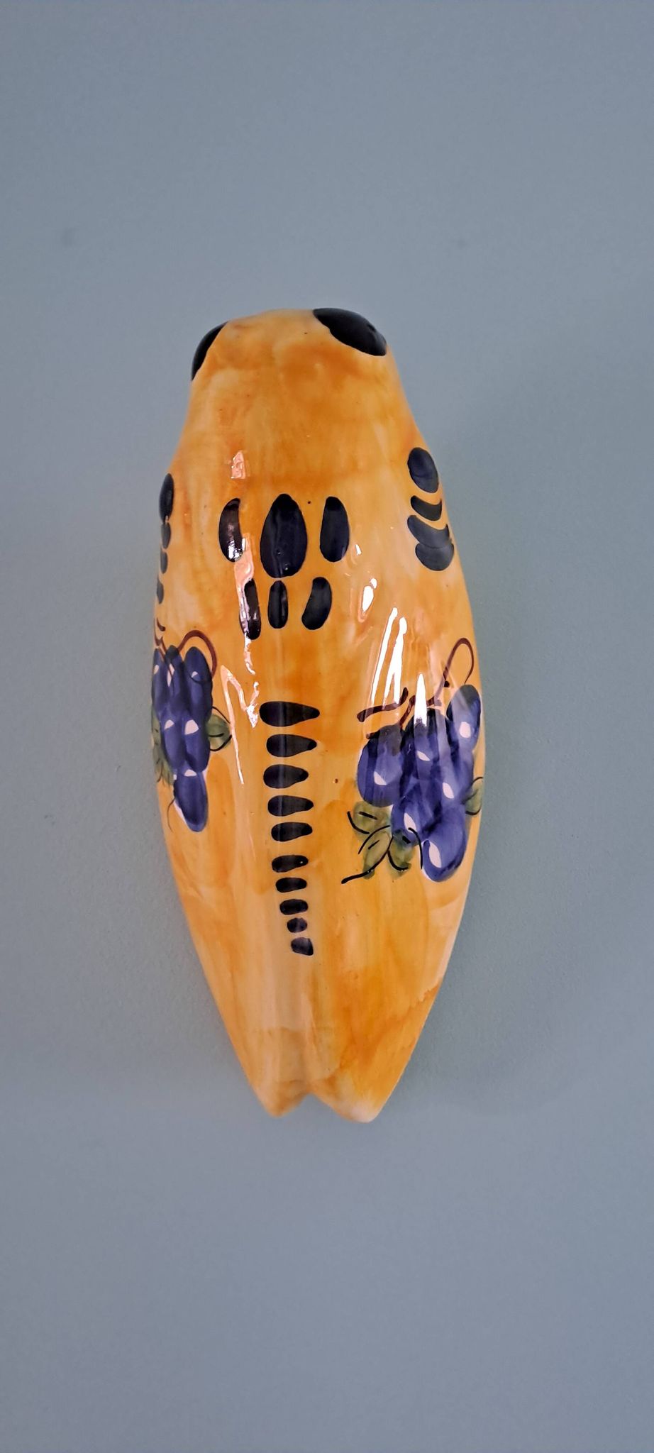 Provencal wall vase