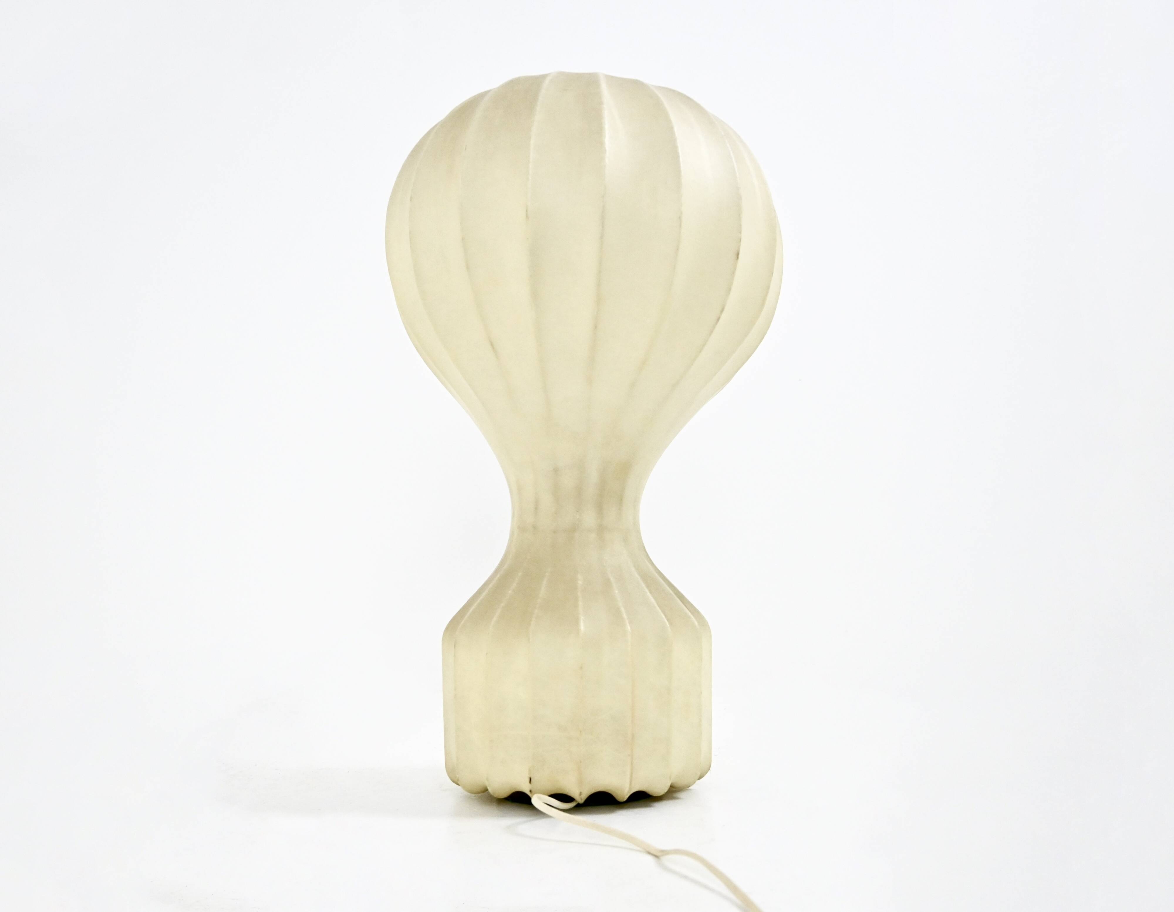 Large “Gatto” table lamp by Achille & Pier Giacomo Castiglioni for