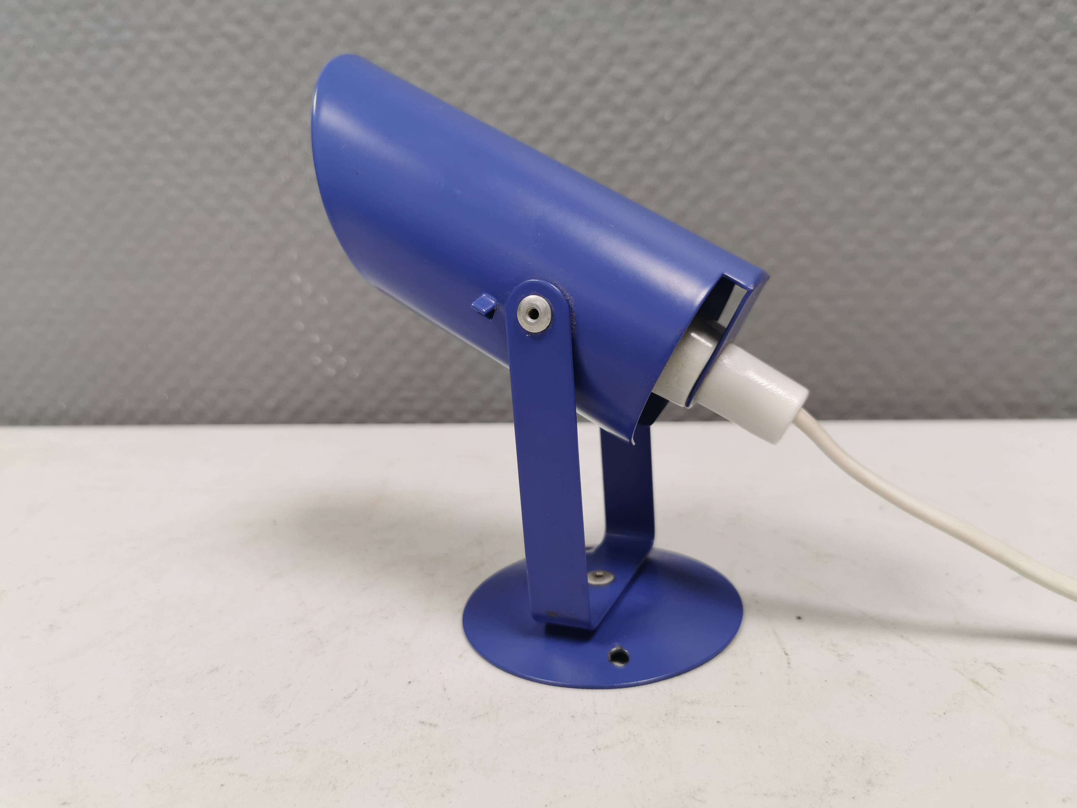 Small wall lamp in a delicate light blue colour from the Danish Lyfa 1980s