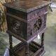 Meuble d’appoint / chevet Breton ancien en chene sculpté / XIXeme
