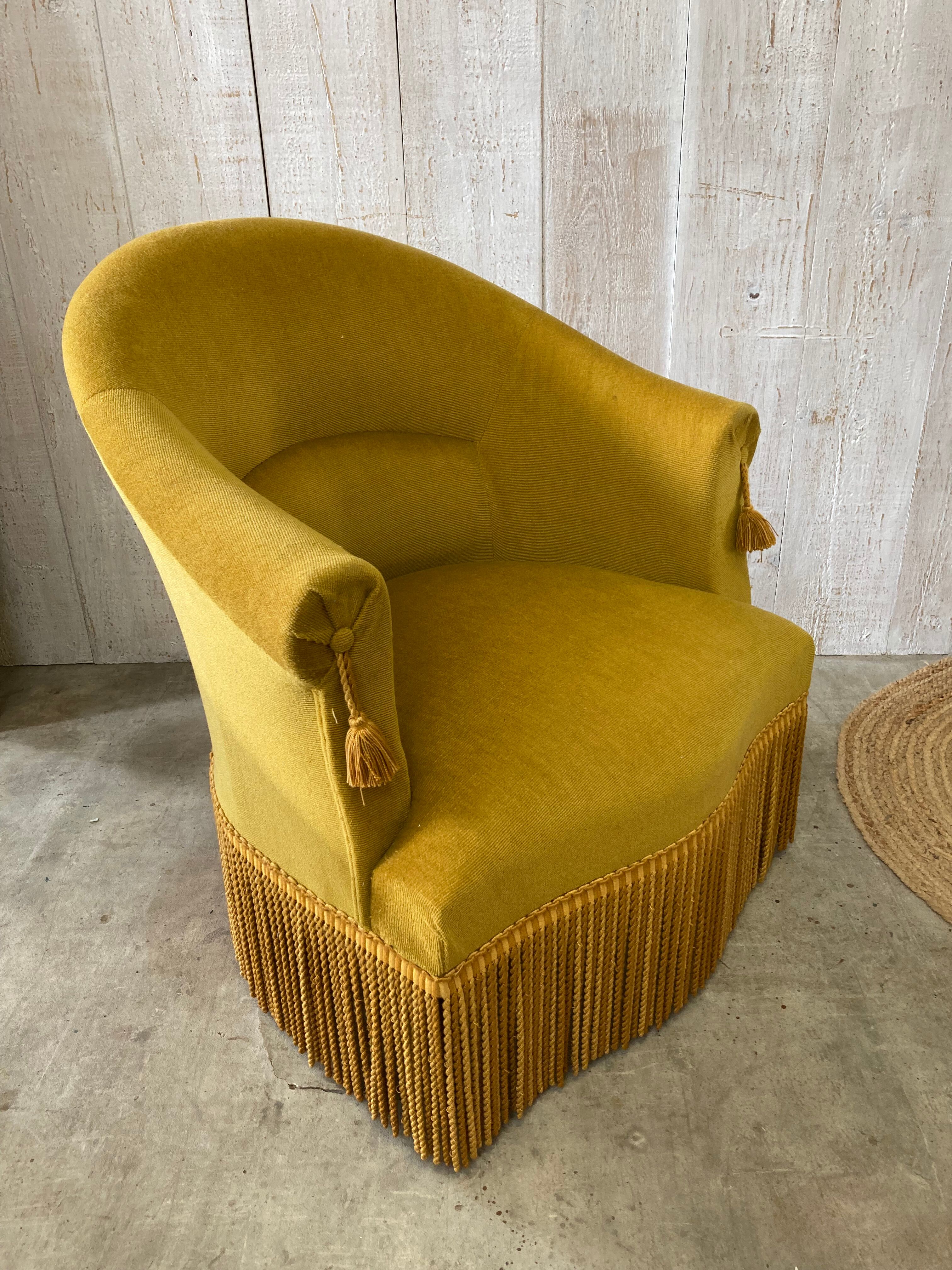 Velvet toad armchair