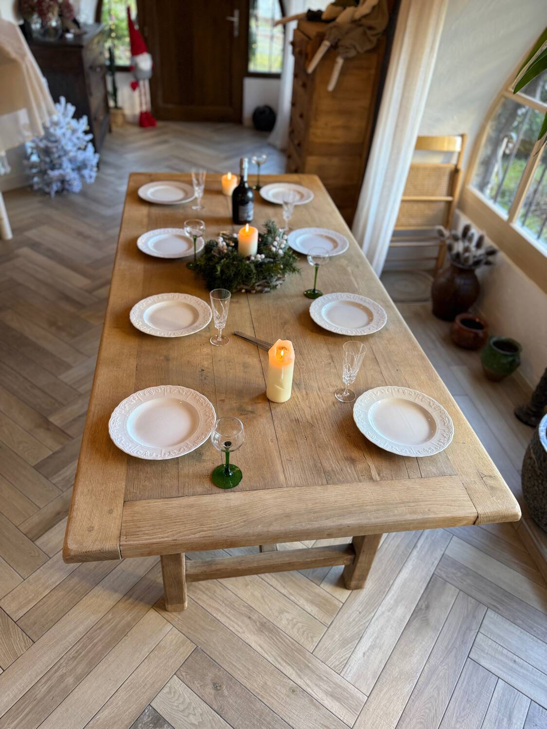 Solid wood farmhouse table with 2 extensions