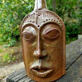 Ceramic depicting a stylized face