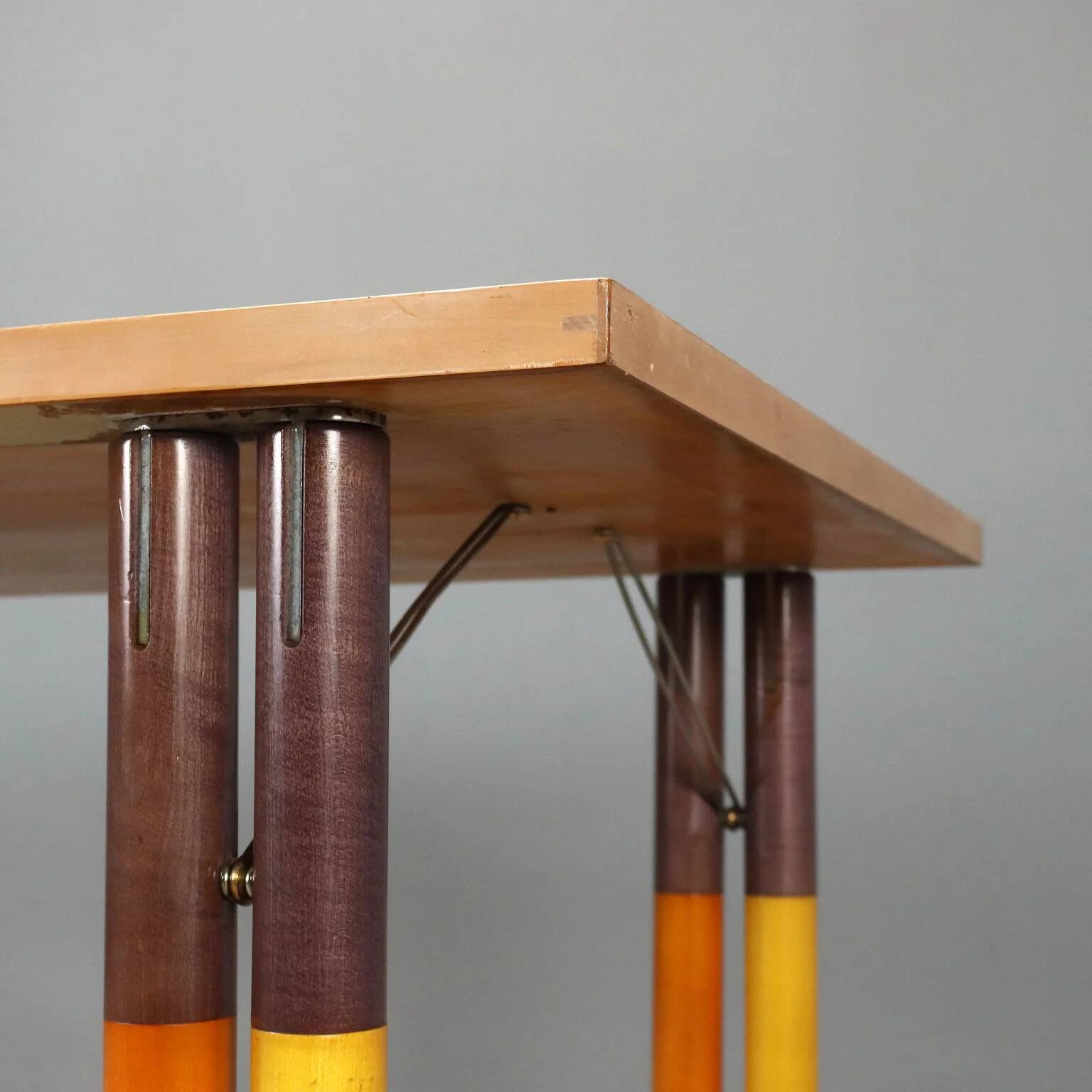 Vintage dining table Karan d'Ache Malobbia, design by Citterio and Nava, 1980s.