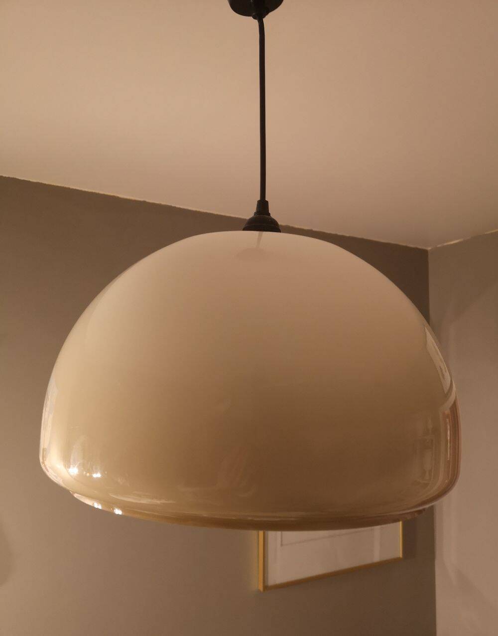 Suspension en polyméthacrylate mushroom - Années 1970
