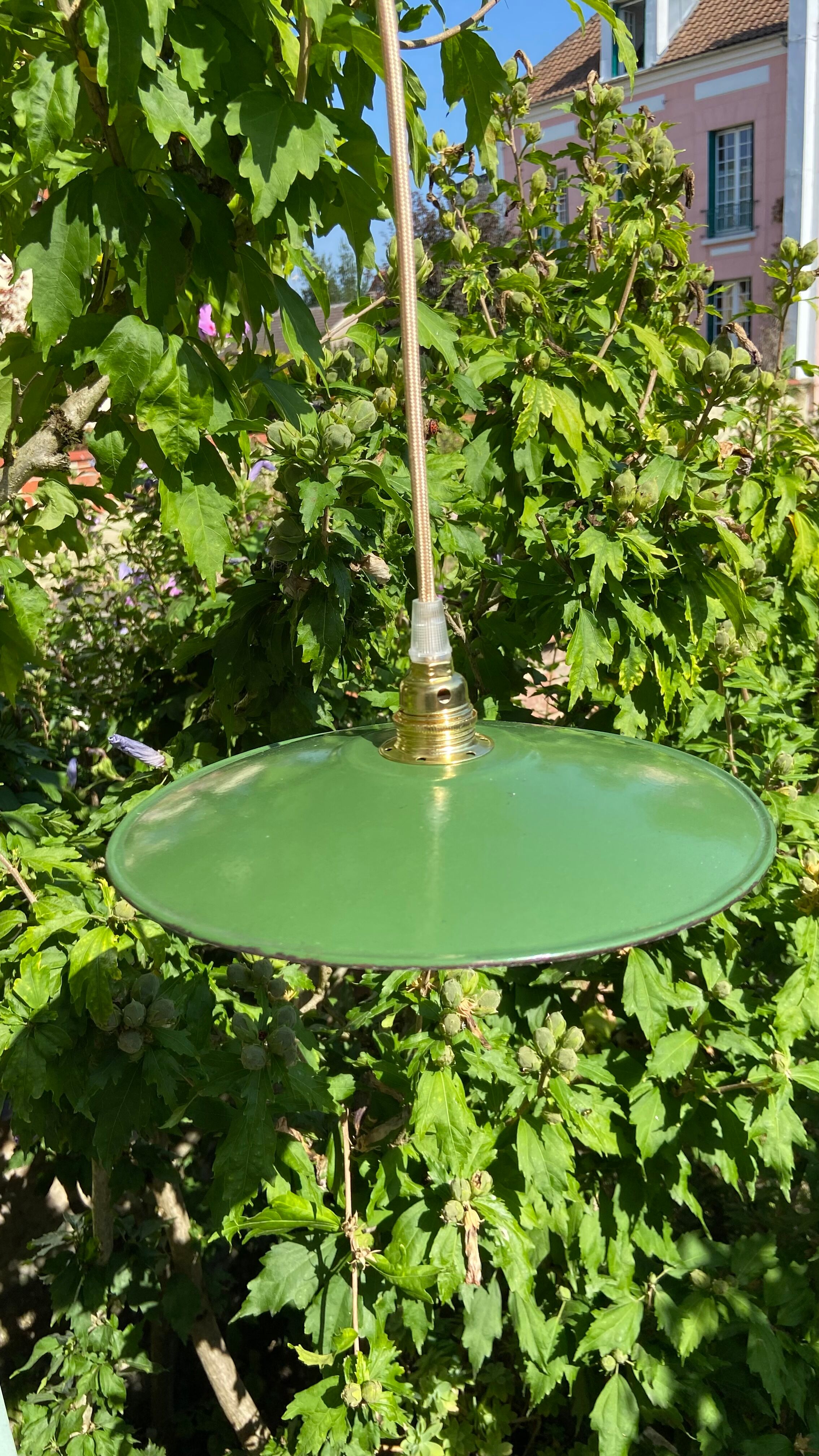 Workshop suspension in vintage green enamelled sheet metal