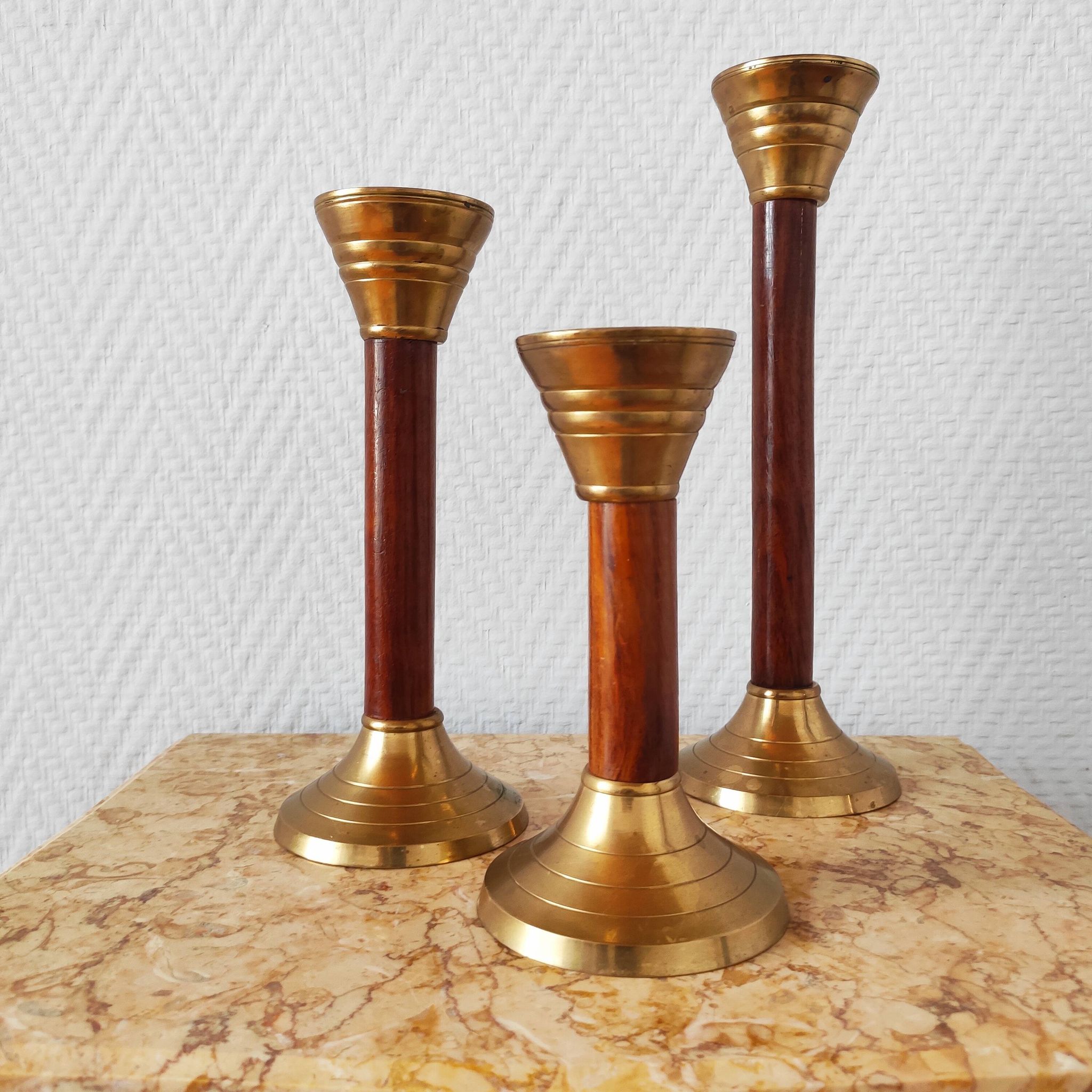 Set de trois bougeoirs vintage bois et laiton