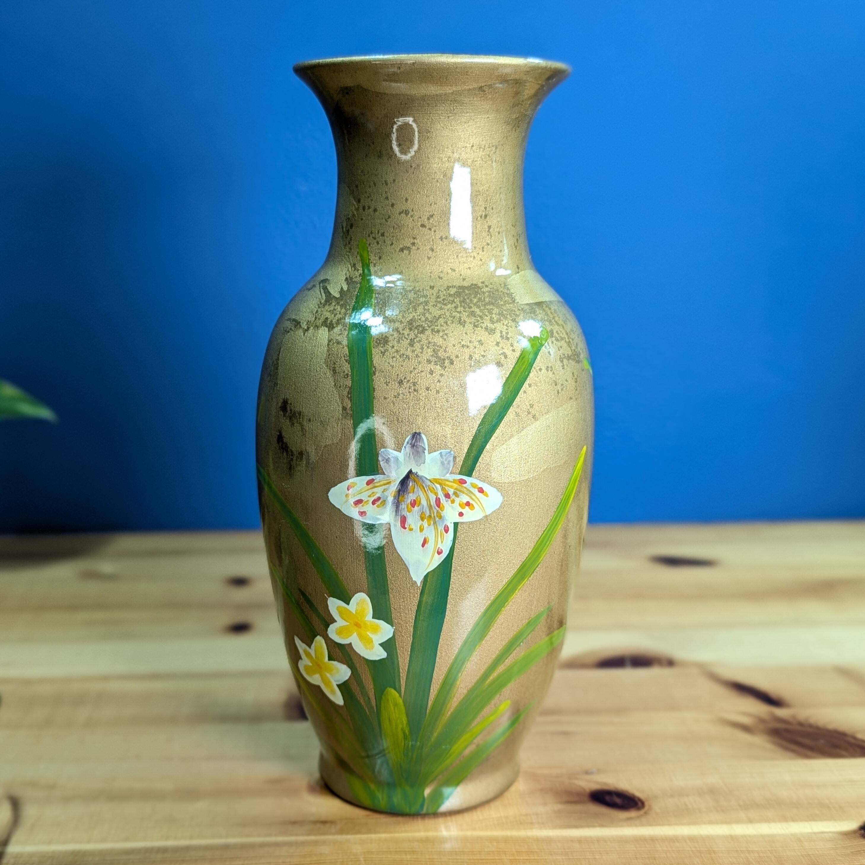 Old Indian Floral Vase Hand Painted Green Gold Background 25cm