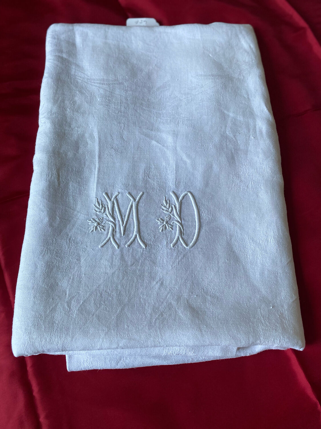 MD embroidered tablecloth