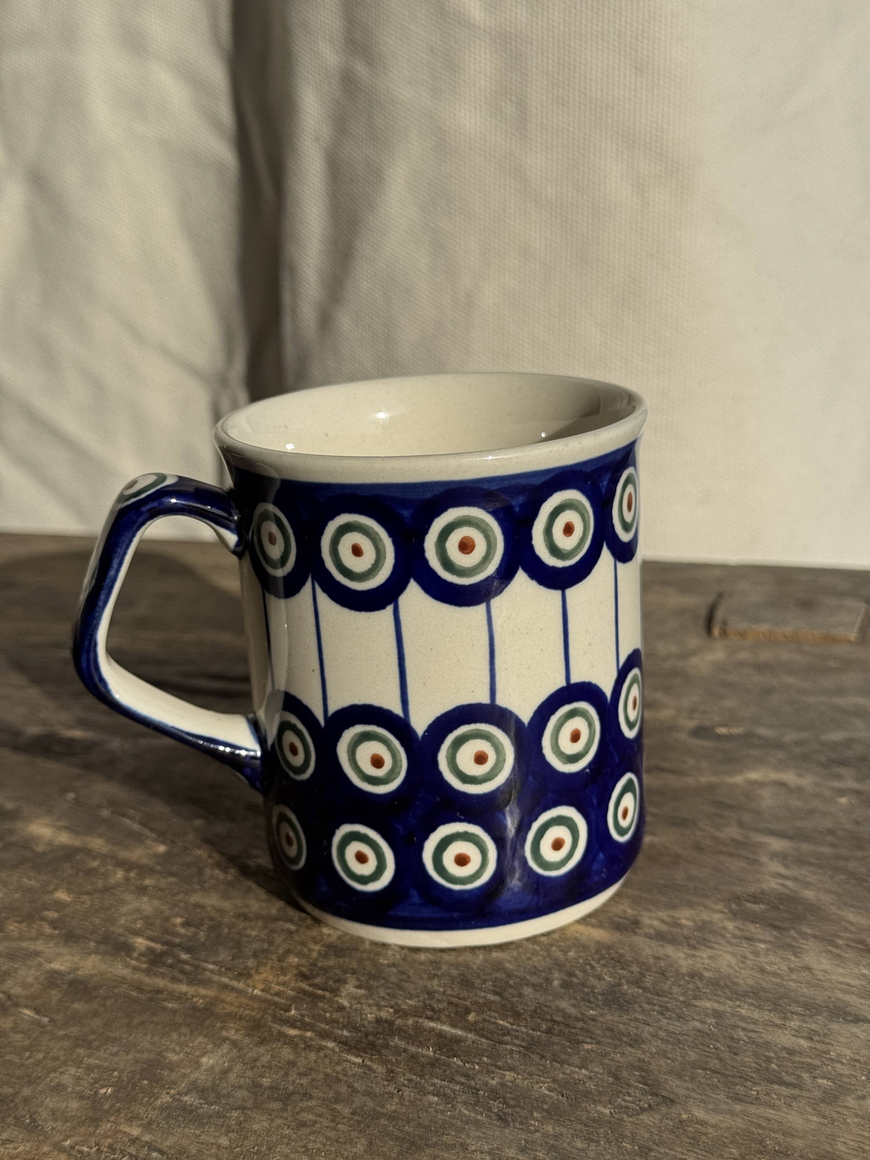 Mug en grès émaillé bleu de Bolesławiec H9,5 D11