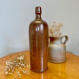 Bouteille en grès vintage