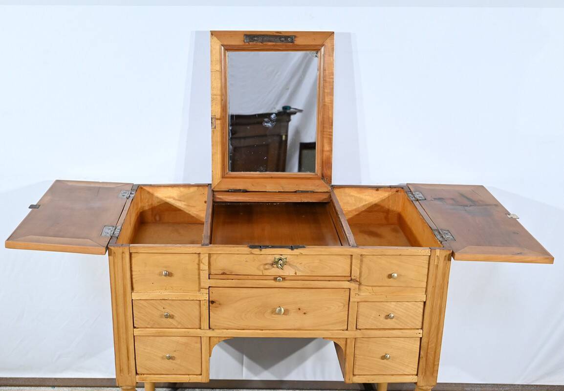 Small Dressing Table in Solid Cherry, Louis XVI Period – Late 18th Century
