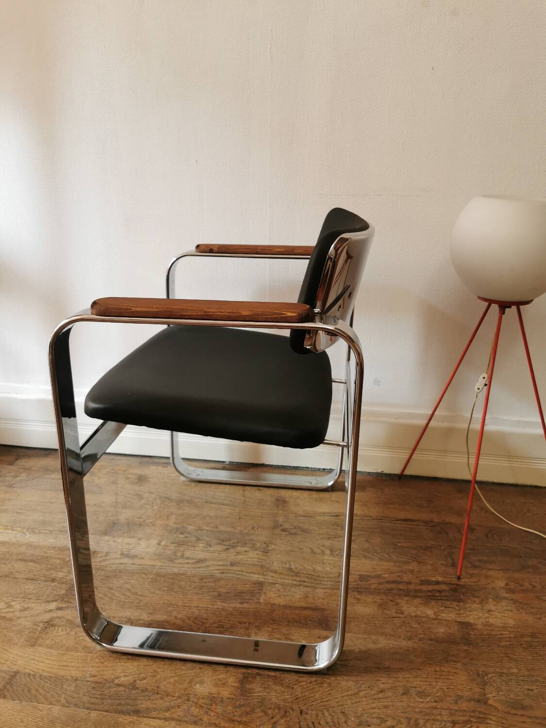 Chair by Eero AARNIO