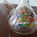 Carafe, Spanish wine pitcher