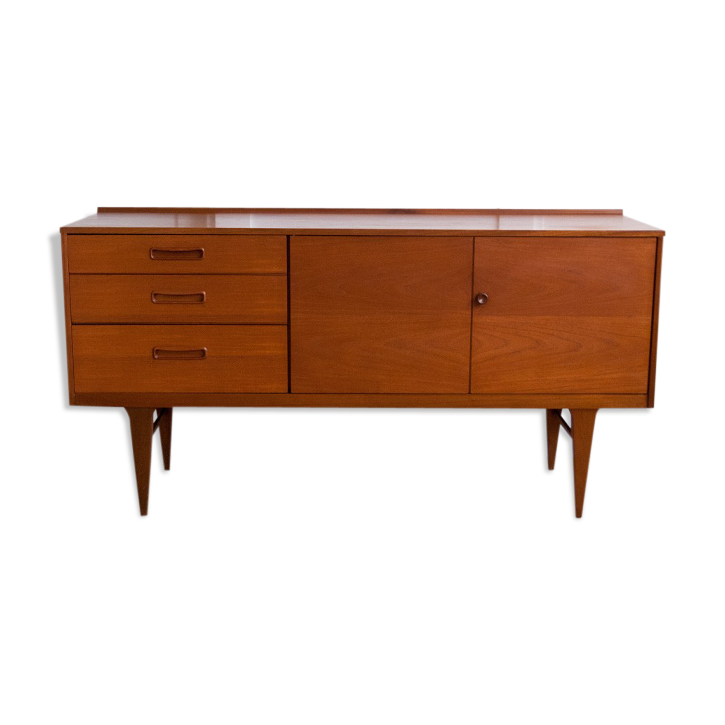 Nathan's bow-door line