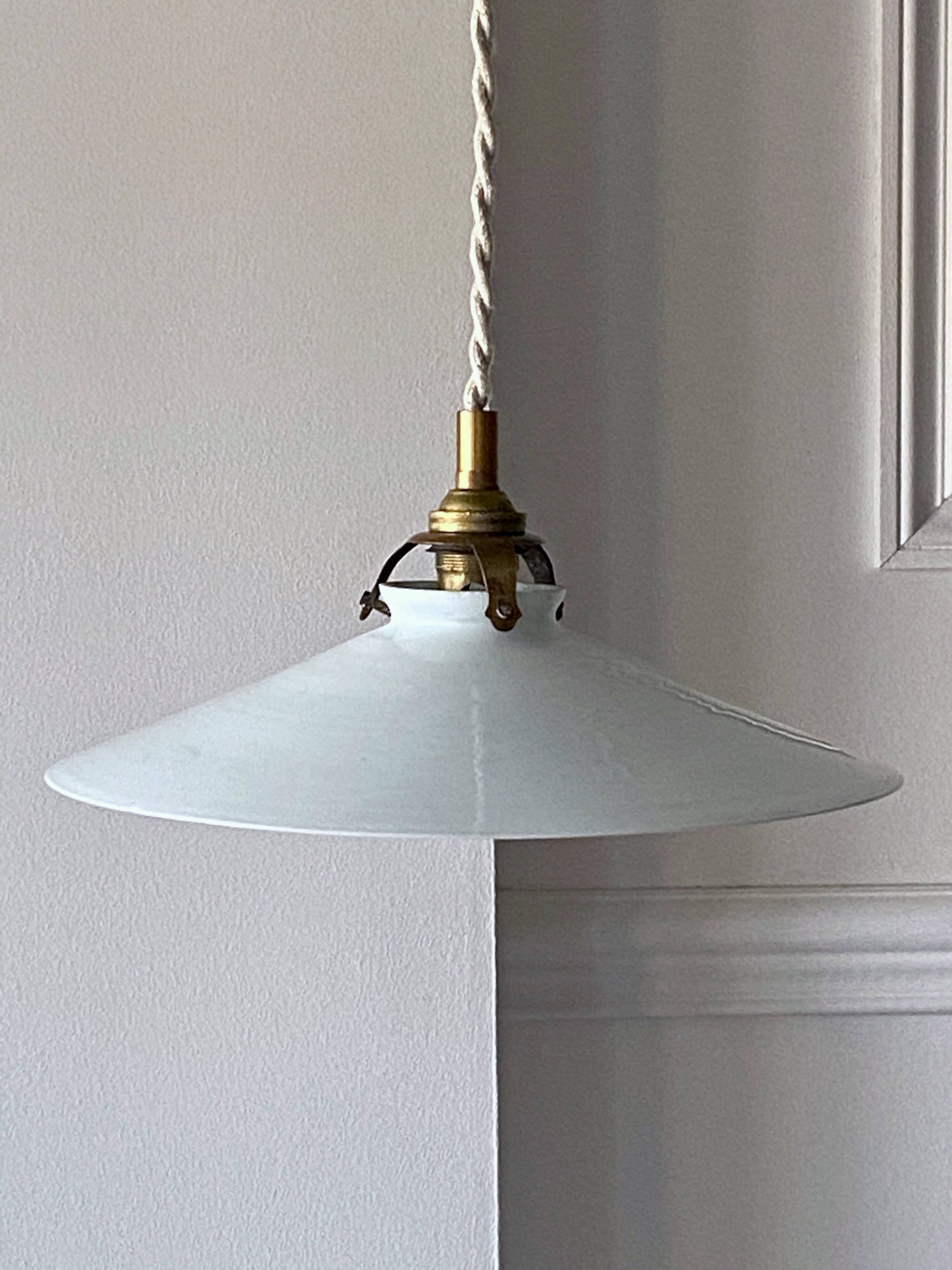 Opaline pendant light