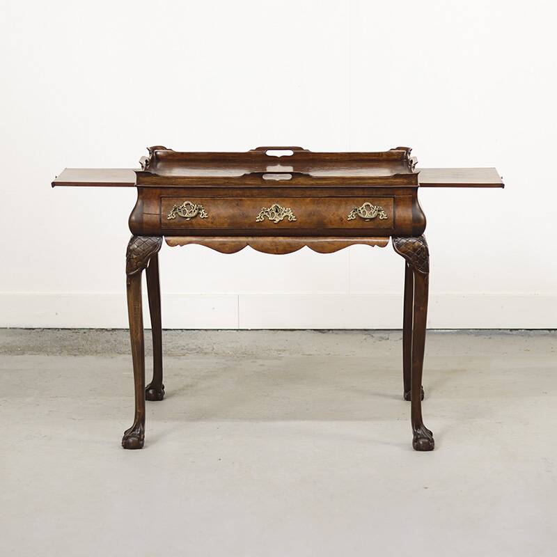 Armoire à liqueur / table antique