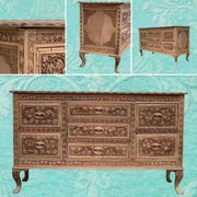 Commode vintage basse Padouk Massif sculpté 1950