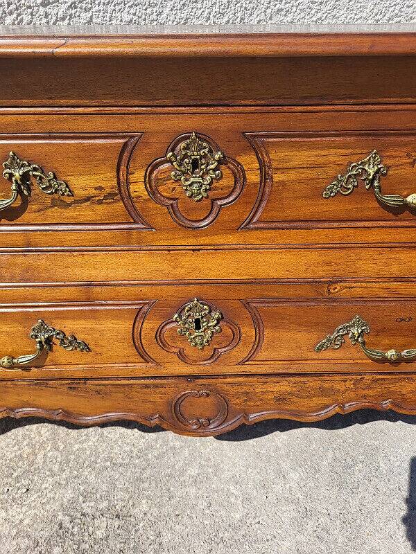 Louis xv tombeau chest of drawers in walnut 2 drawers from the 18th century