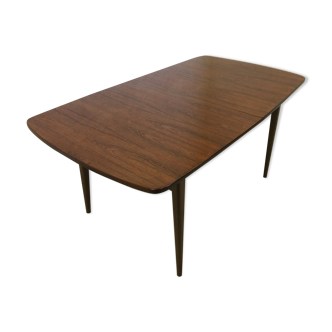 Scandinavian table in Rio rosewood