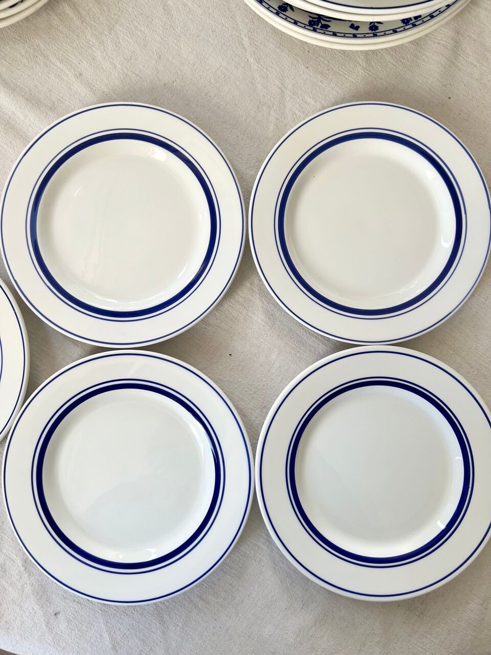 9 bistro dessert plates