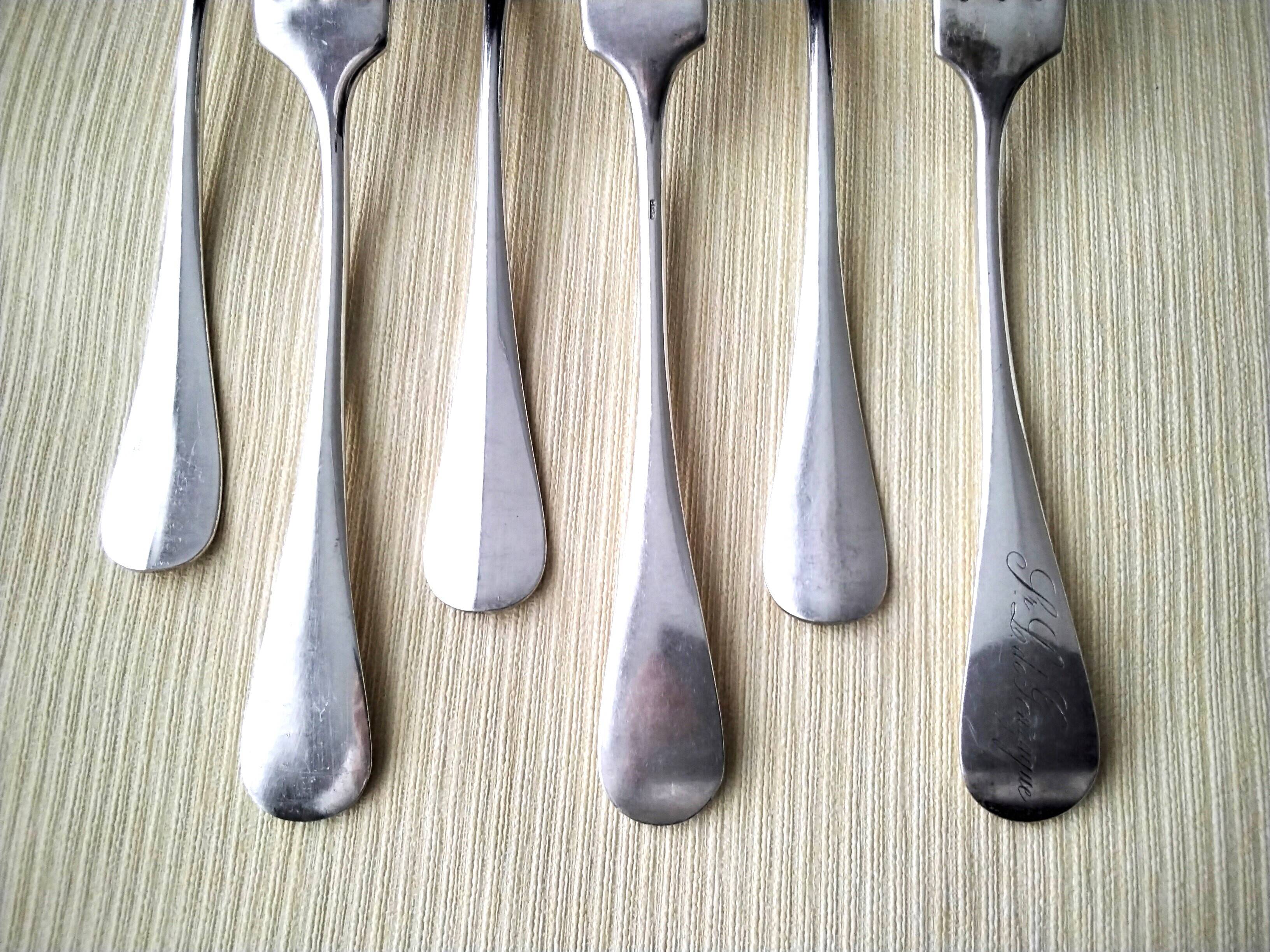 Set of 6 silver metal table forks Uniplat model