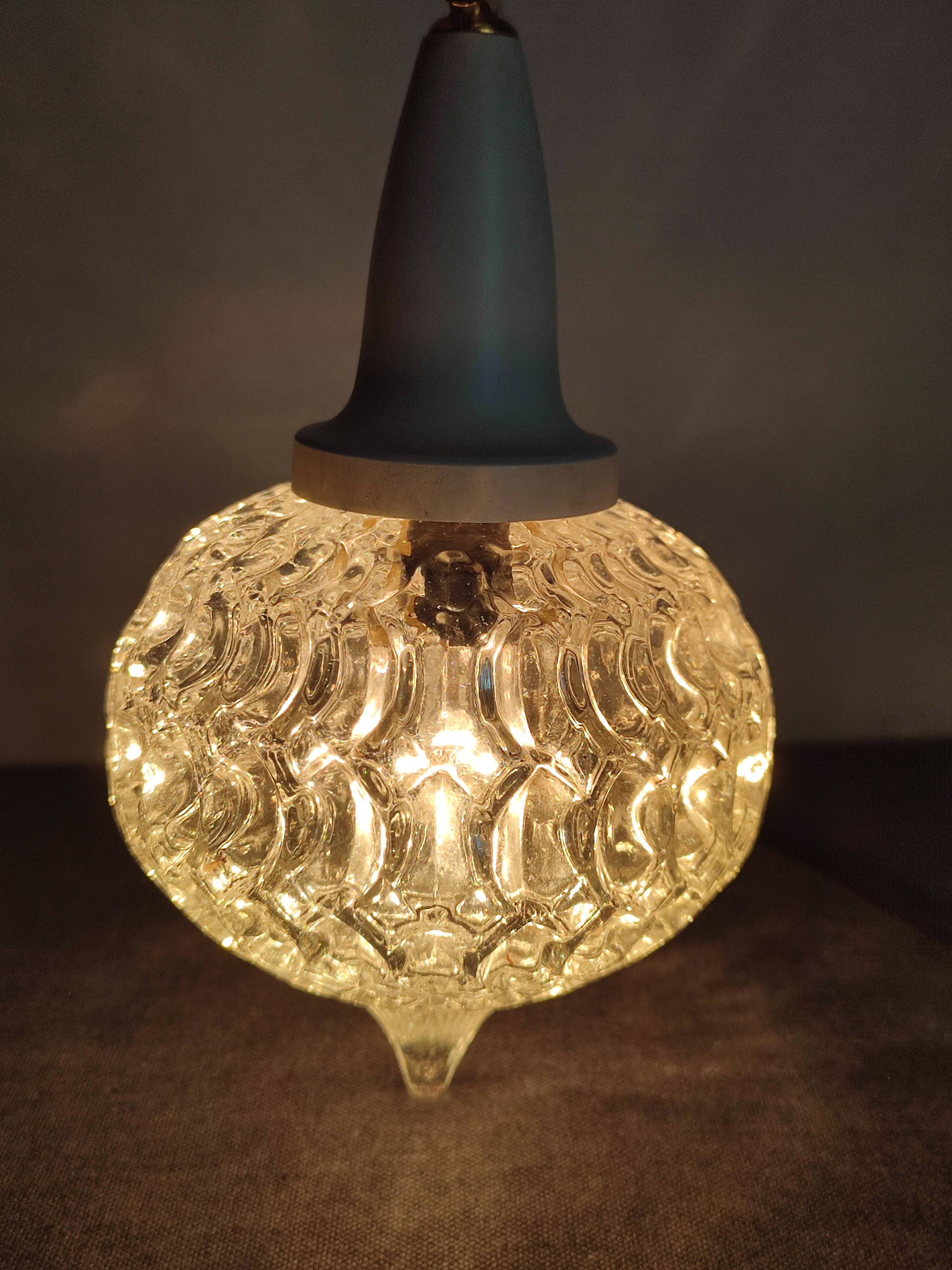 Small wall lamp in brass and vintage glass