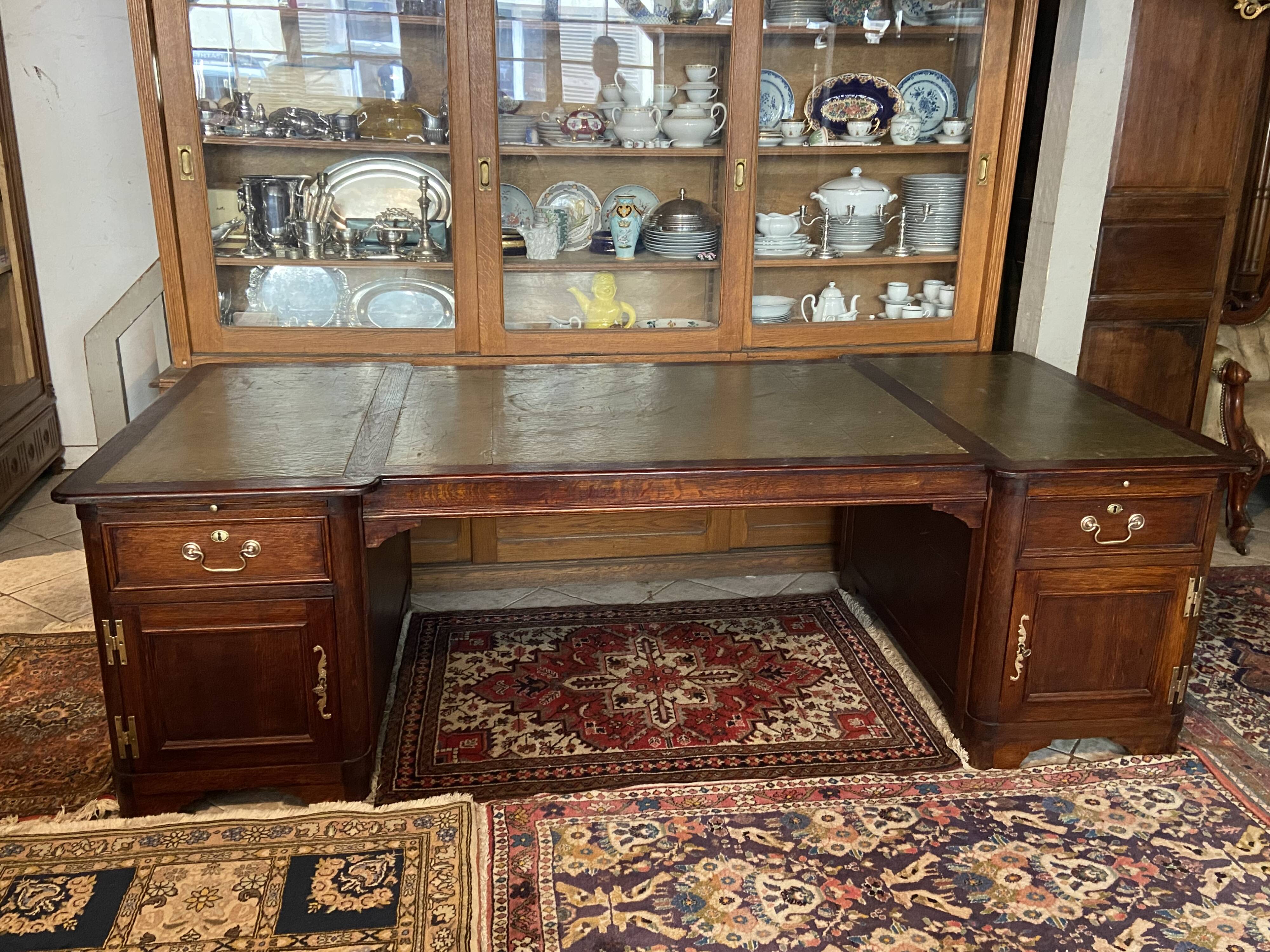 Immense oak solid wood staff desk in English style 248 x 114 cm