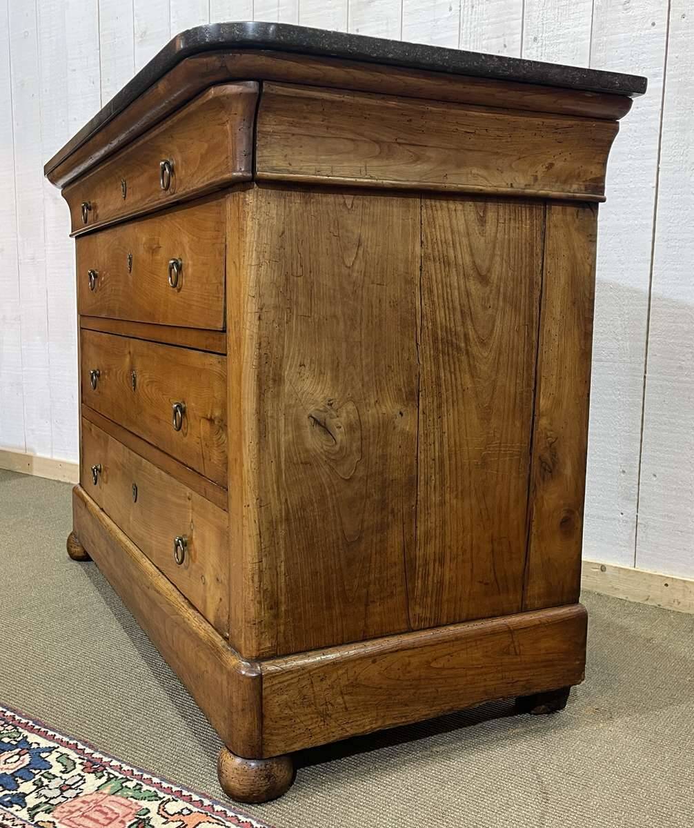 Commode Restauration XIXème en merisier et dessus marbre noir