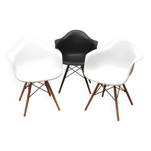 suite de 3 chaises design