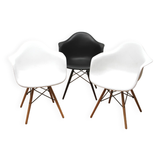 Suite of 3 designer chairs