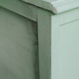 Small green Parisian chest of drawers with 3 drawers in semi-solid oak