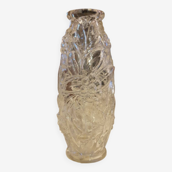 Molded crystal vase