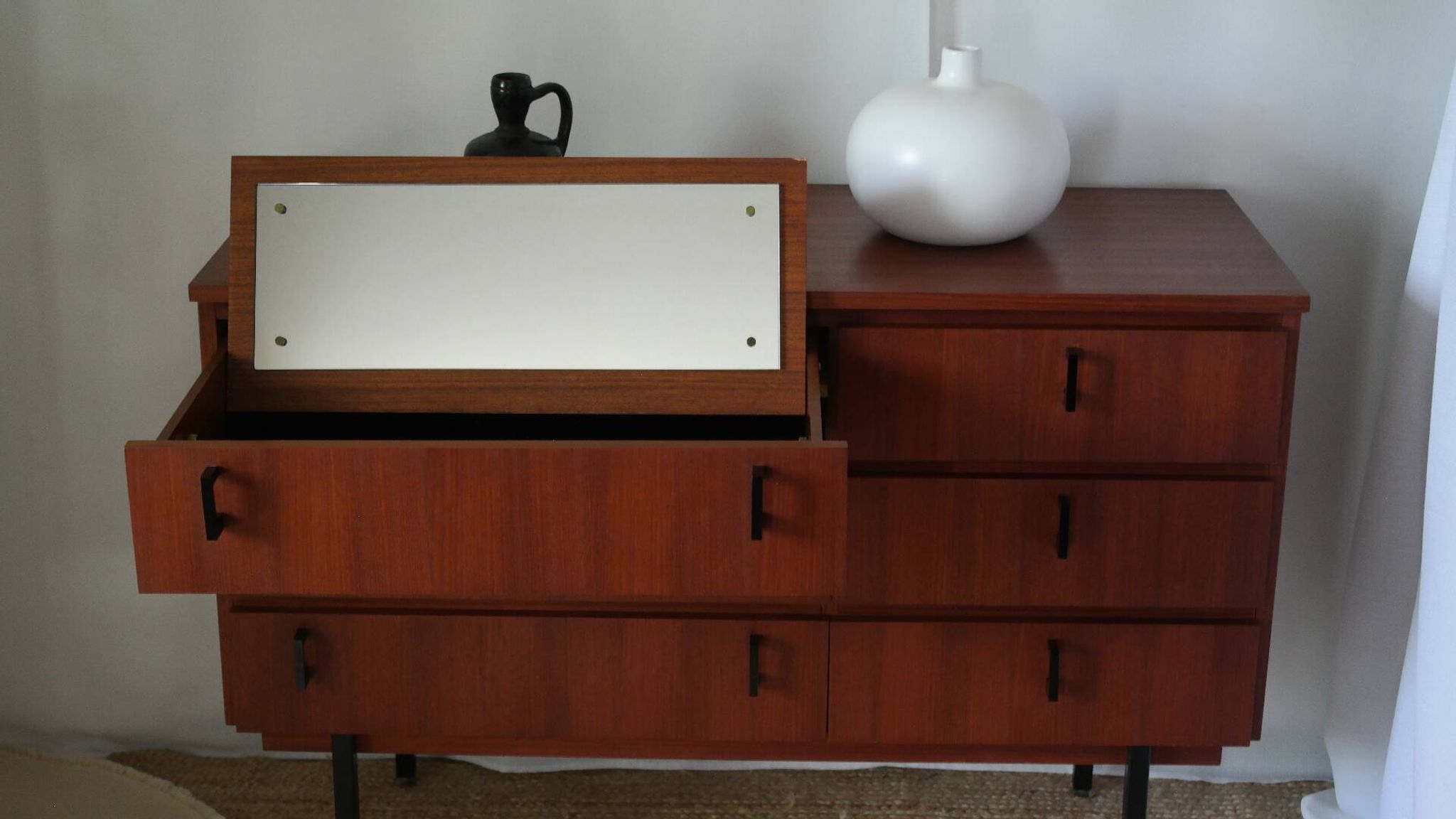 Commode coiffeuse Danoise en teck vintage 1960