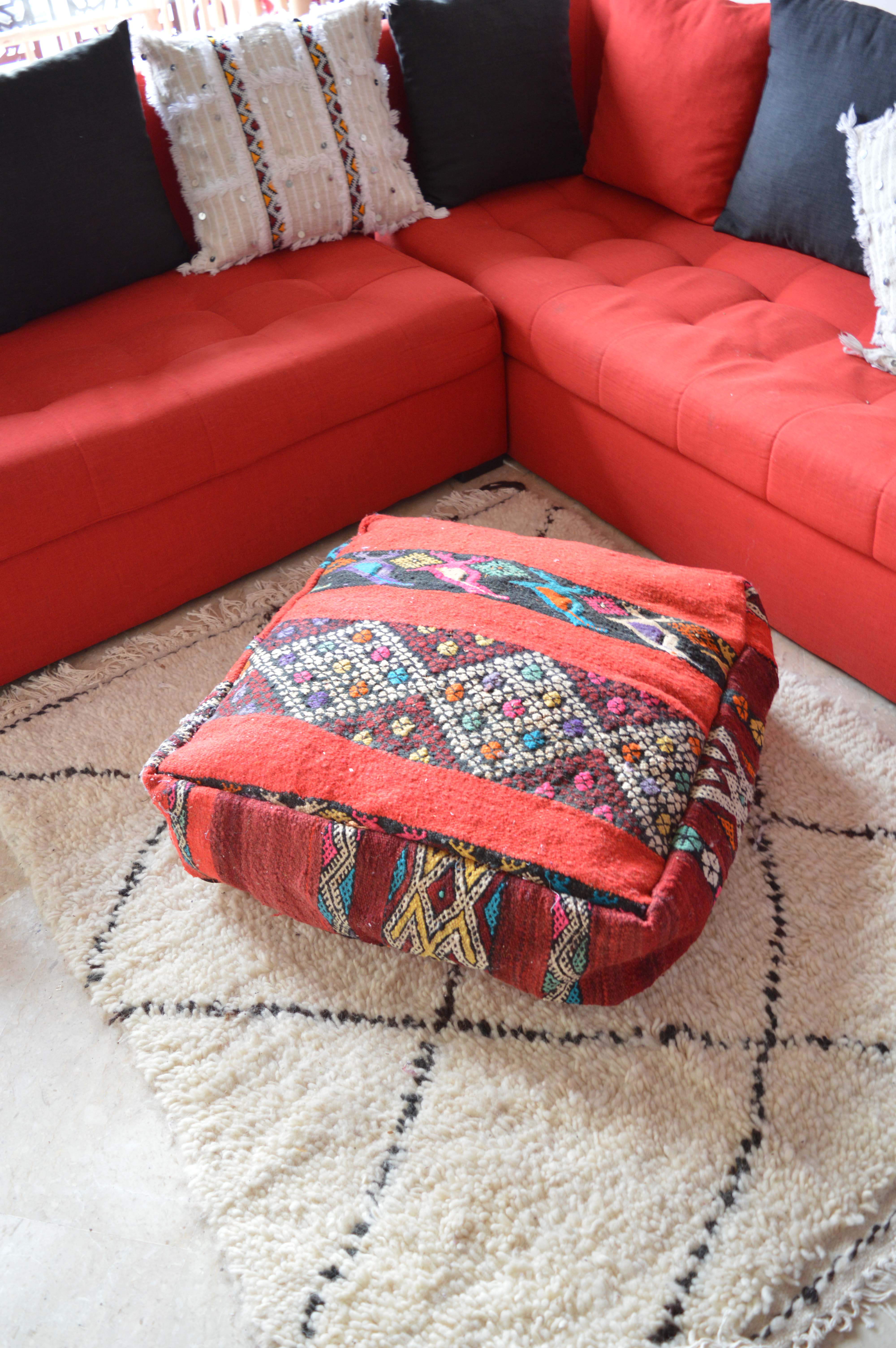Moroccan Berber pouf in wool