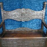 Italian Renaissance style solid wood storage bench