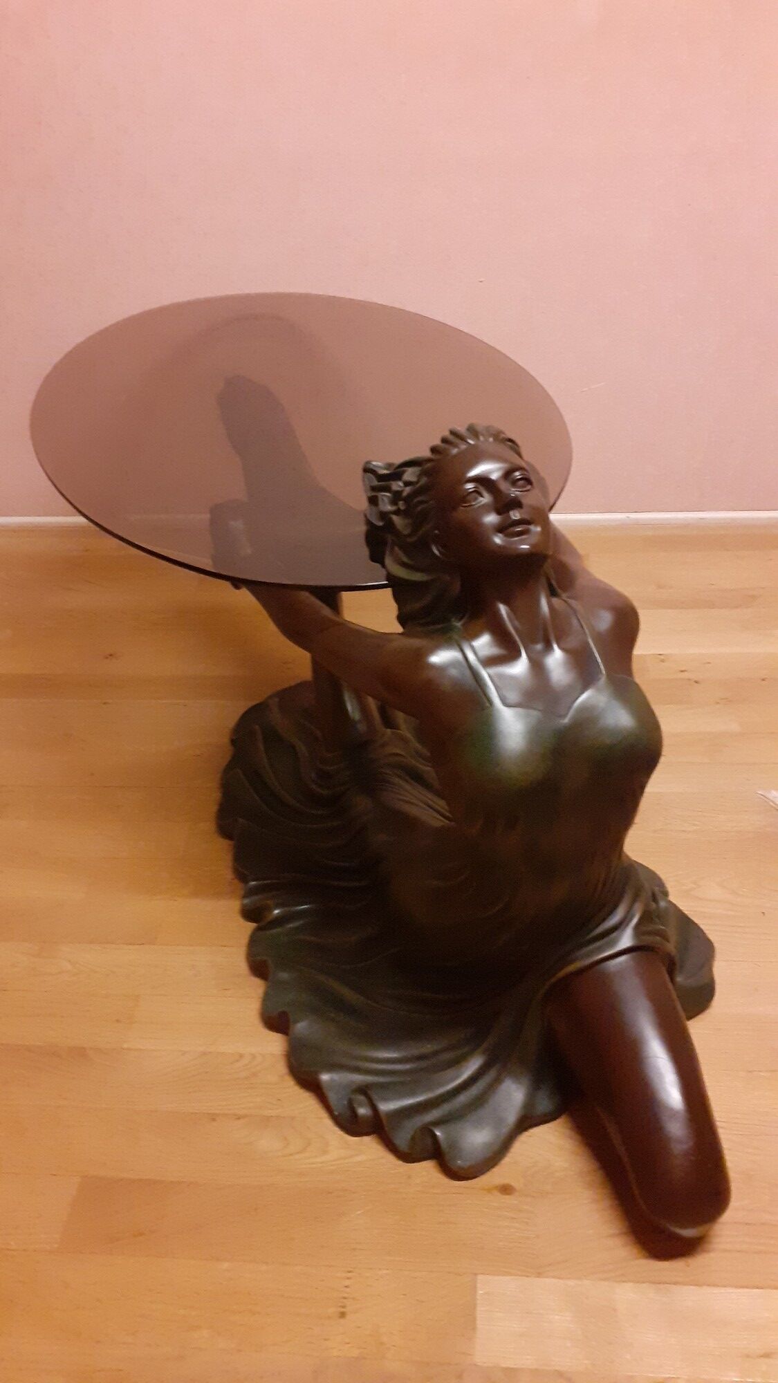 Coffee table, young woman in resin, smoked and beveled glass