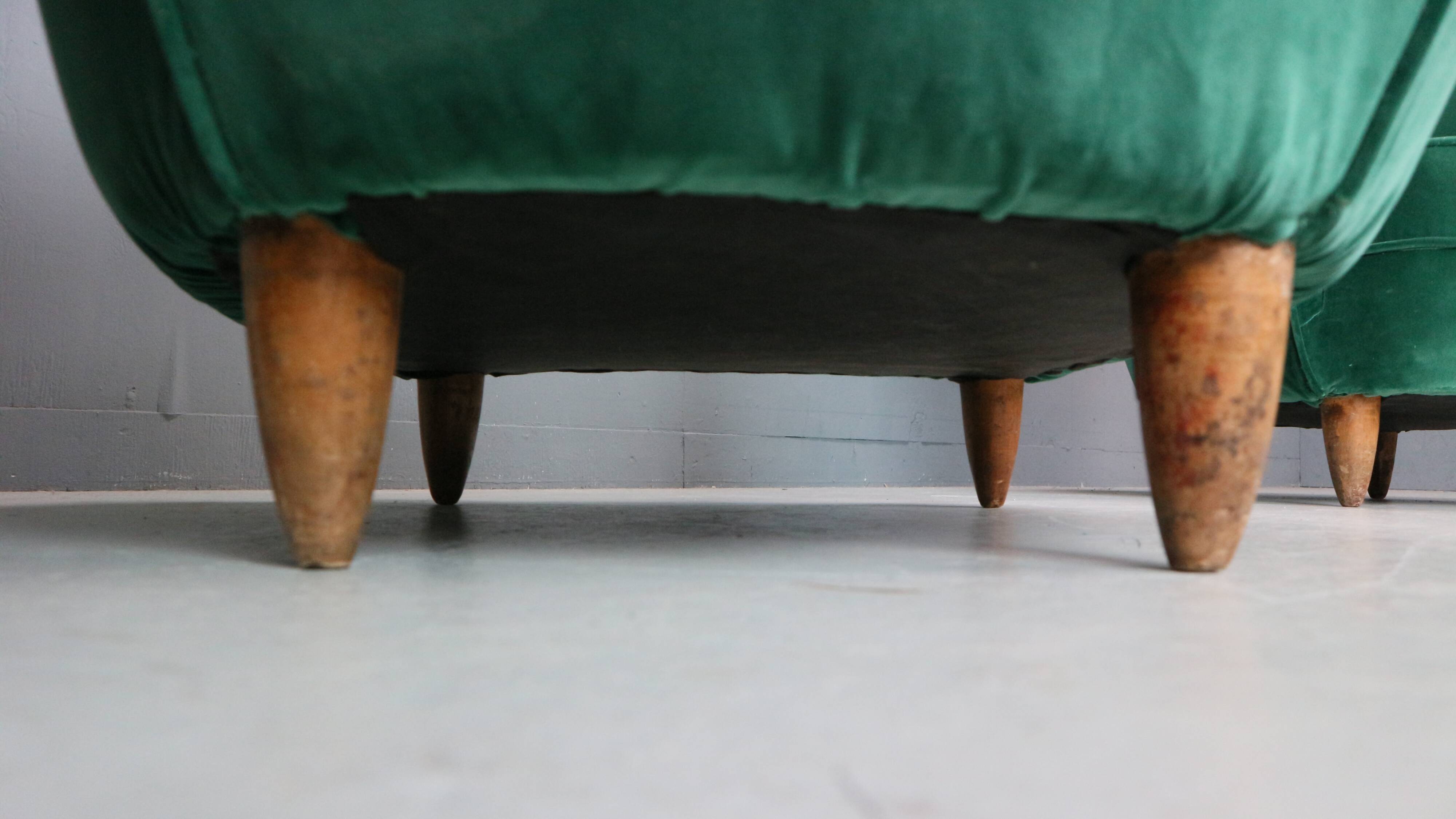 Pair of velvet armchairs Gio Ponti style