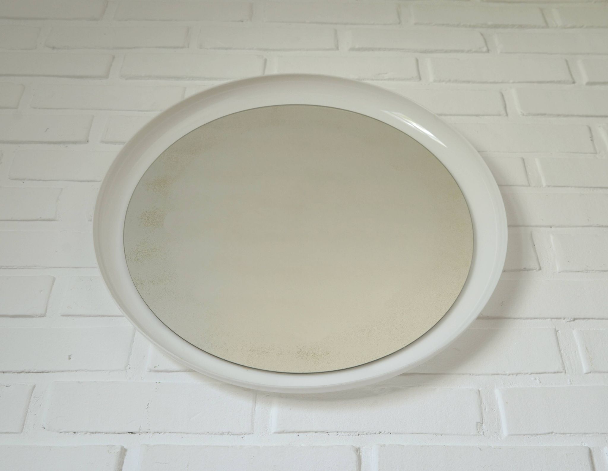 Vintage wall round white plastic mirror, Meblo 1970, retro