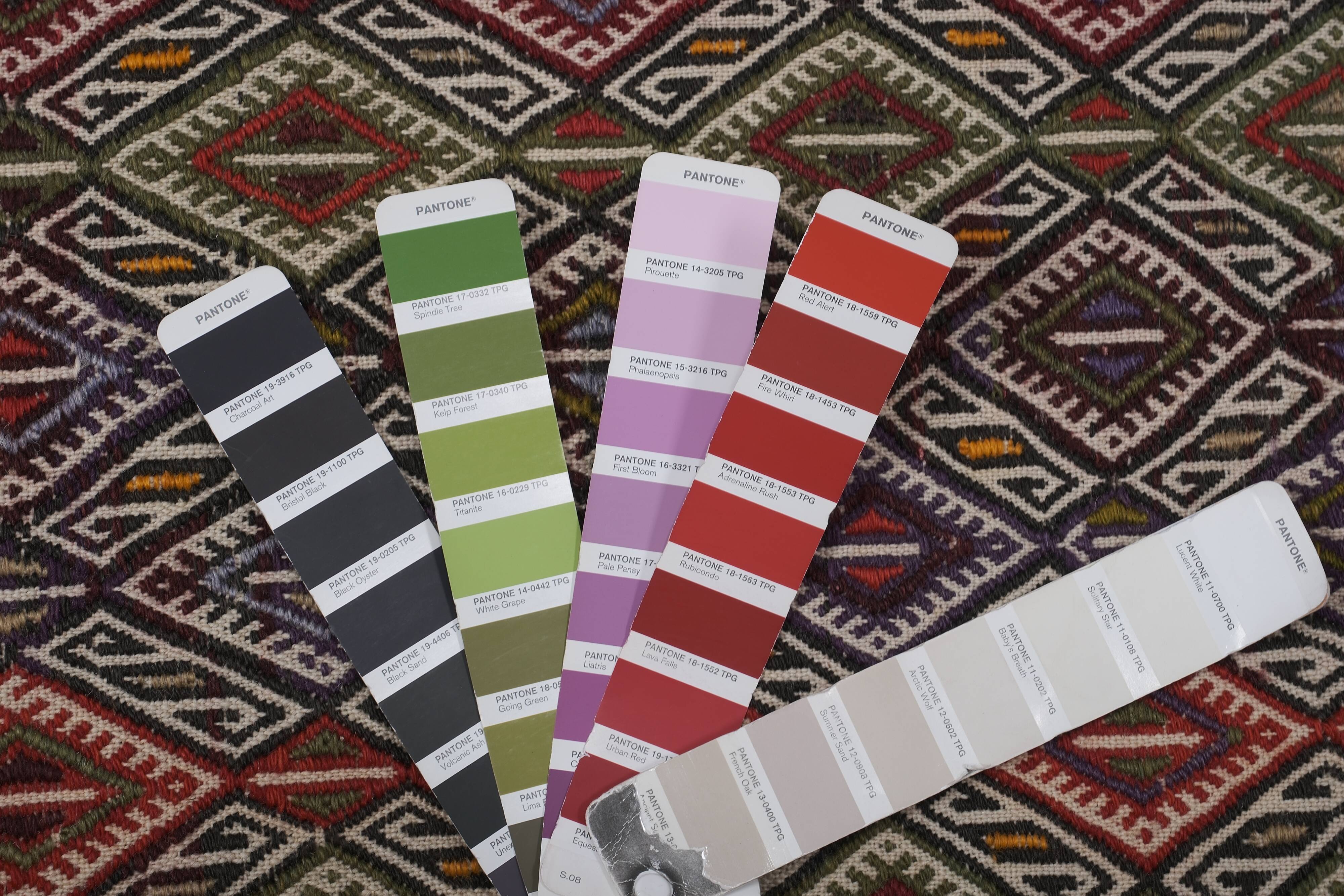 Vintage Turkish Oushak Rug Handwoven 141x356 cm