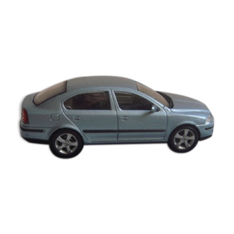 Skoda octavia 1996 silbergrau abrex 1/43