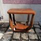 Table basse / d'appoint en bois de plaquage style Art Déco.