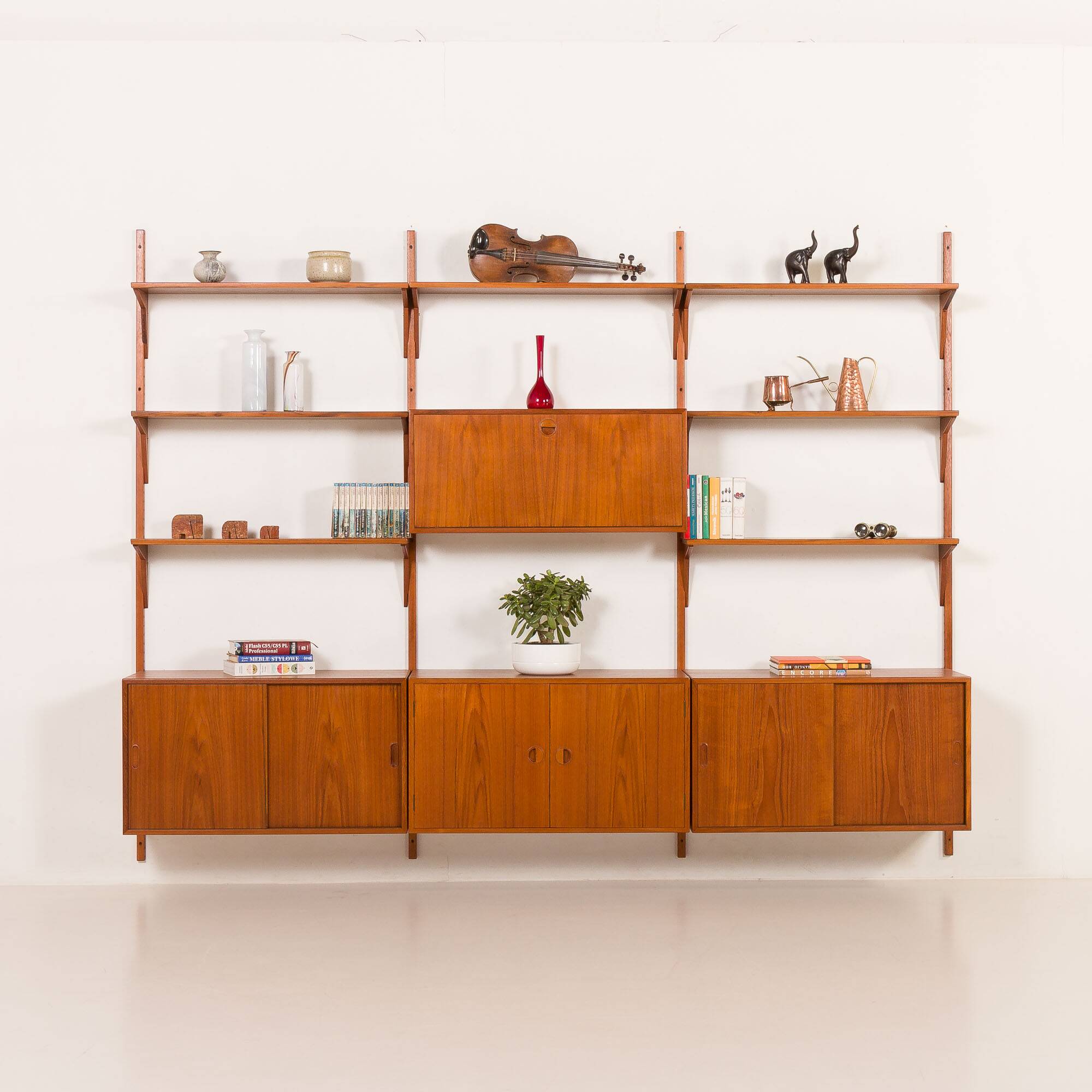 Hansen and Guldborg 3 bay teak wall unit, Denmark 1960s