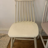 Chaises blanches